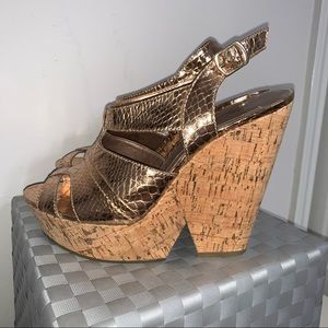 BCBG Metallic Bronze Edelle Platform Wedge 8.5